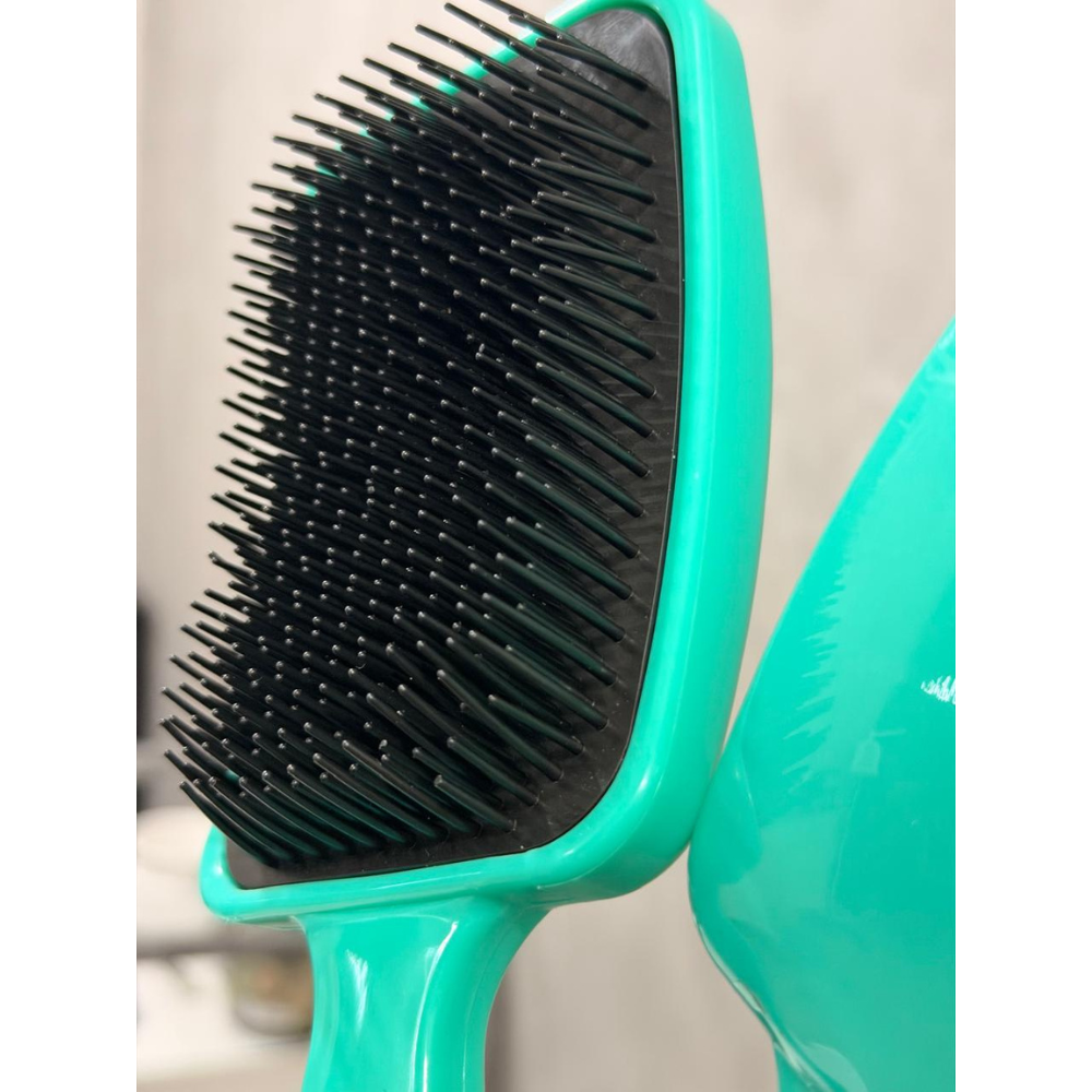 Escova de Cabelo Acalanta